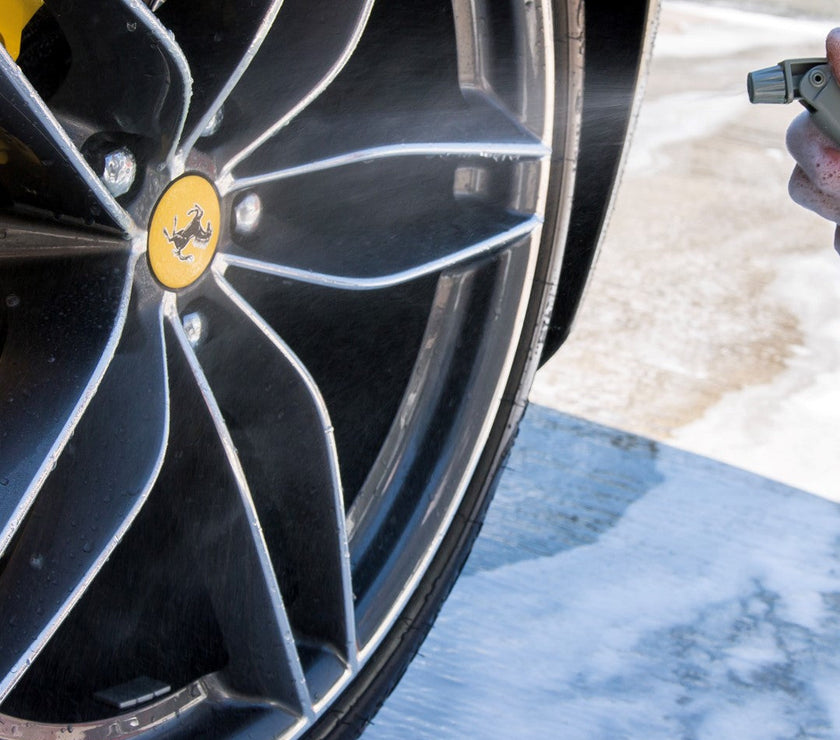 Non-Acidic Alloy Wheel Cleaner
