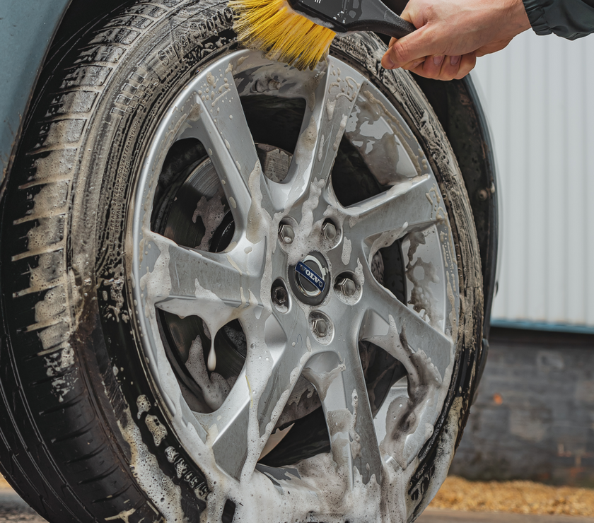 EZ Tyre Brush